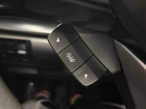 Used 2020 Subaru Forester w/ Alloy Wheel Package image 26