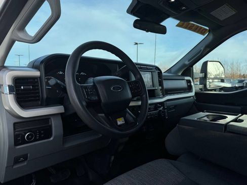 Used 2024 Ford F350 XLT w/ FX4 Off-Road Package image 15