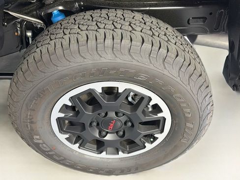 New 2026 Toyota Tacoma TRD Off-Road AWD/4WD image 31
