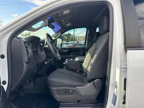 Used 2023 Chevrolet Silverado 2500 Custom w/ Custom Convenience Package AWD/4WD image 13
