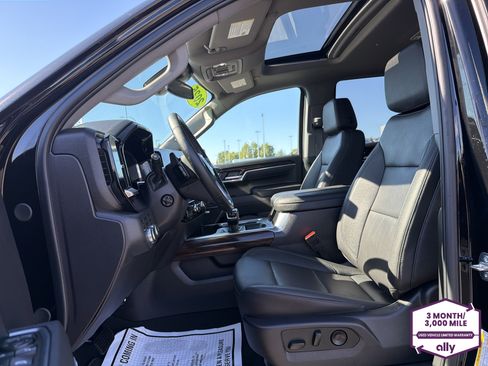 Used 2025 GMC Sierra 1500 SLT w/ SLT Premium Plus Package AWD/4WD image 10
