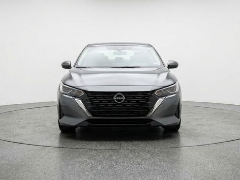 Used 2025 Nissan Sentra SV image 2