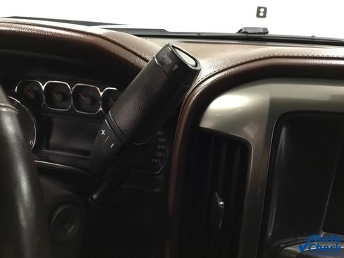 Used 2017 Chevrolet Silverado 1500 High Country image 55