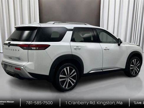 Certified 2025 Nissan Pathfinder Platinum w/ Cargo Package image 5