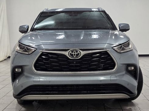 Used 2023 Toyota Highlander Platinum image 15