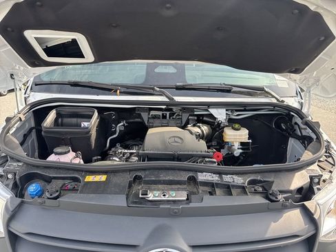 Used 2025 Mercedes-Benz Sprinter 2500 image 26