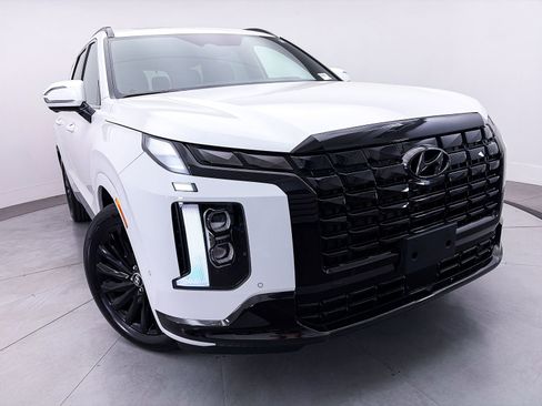 Used 2024 Hyundai Palisade Calligraphy AWD/4WD image 3