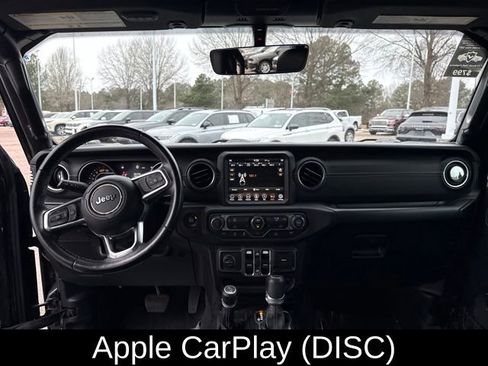 Used 2018 Jeep Wrangler Unlimited Sahara image 11