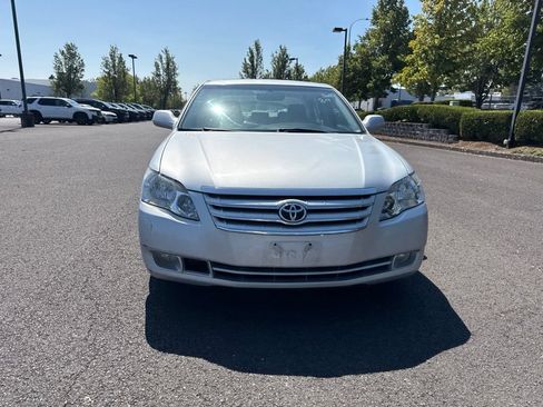 Used 2007 Toyota Avalon Limited FWD image 2