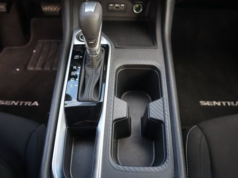 Certified 2025 Nissan Sentra SV FWD image 17