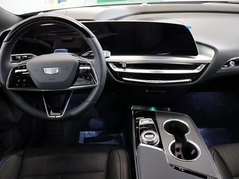 New 2026 Cadillac Lyriq Signature Luxury image 11