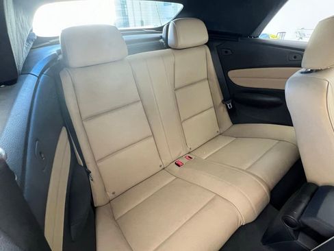 Used 2010 BMW 128i Convertible image 13