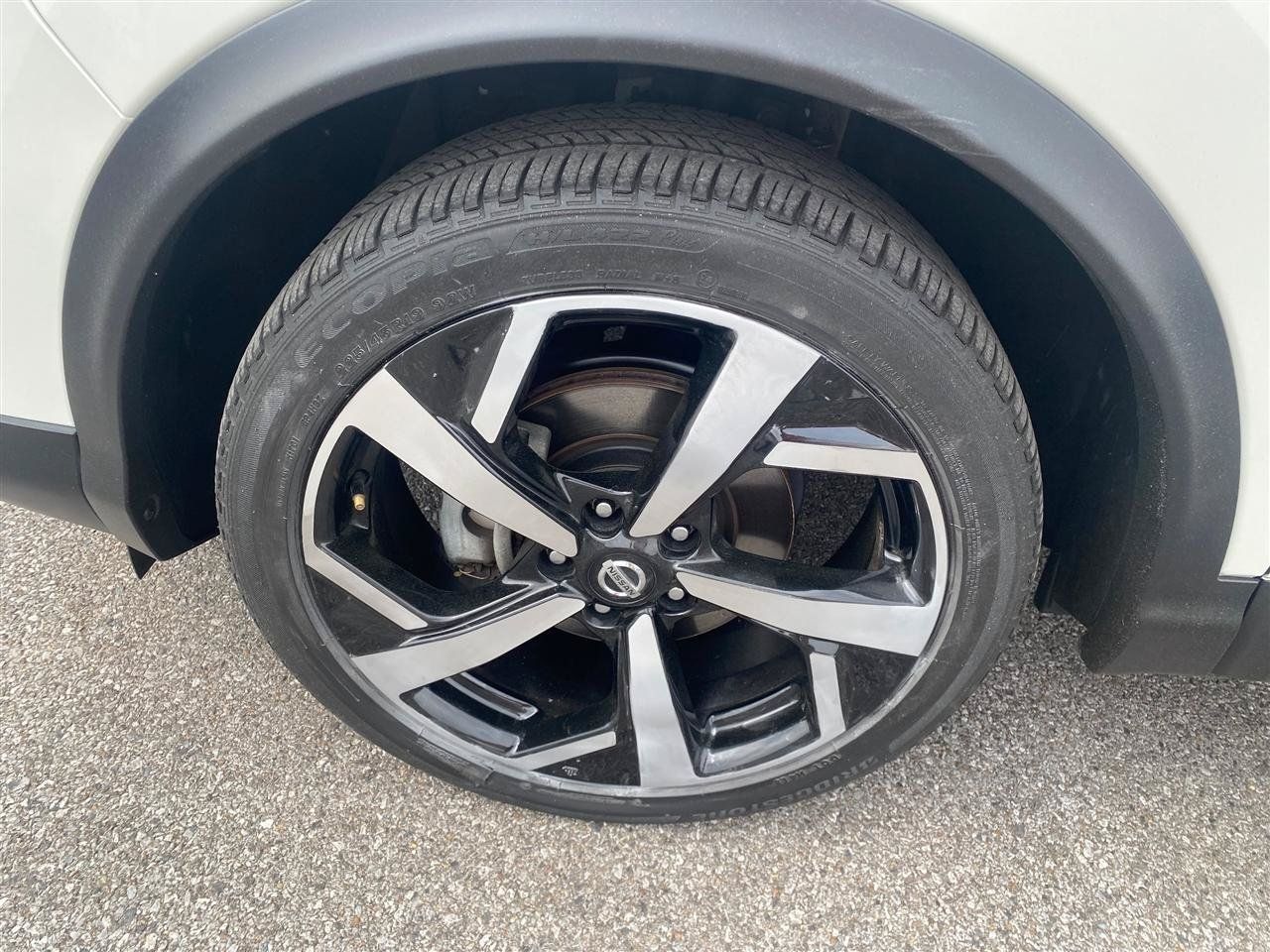 Used 2020 Nissan Rogue Sport SL AWD/4WD image 9
