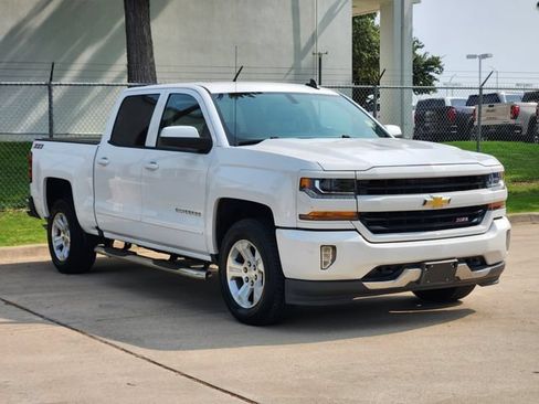Used 2017 Chevrolet Silverado 1500 LT w/ All Star Edition AWD/4WD image 3