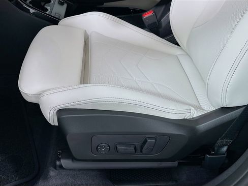 New 2026 BMW X1 xDrive28i w/ Technology Package image 21