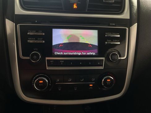 Used 2016 Nissan Altima 2.5 S w/ Power Driver Seat Package FWD image 3