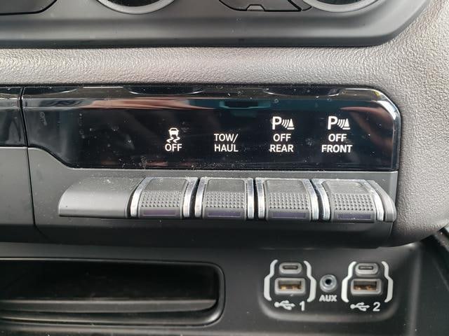 Used 2020 RAM 1500 Big Horn AWD/4WD image 25