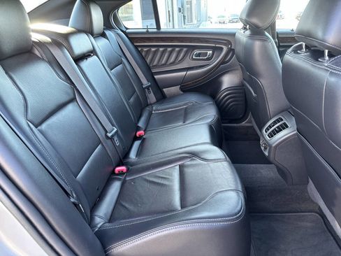 Used 2013 Ford Taurus Limited image 34