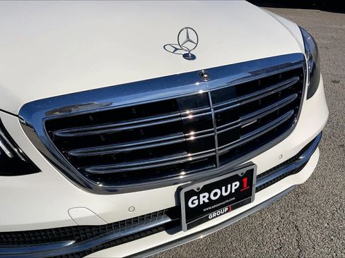 Used 2018 Mercedes-Benz S 560 4MATIC Sedan image 29