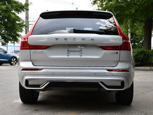 Certified 2023 Volvo XC60 B5 Plus w/ Climate Package AWD/4WD image 6