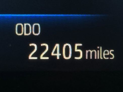 Used 2022 Toyota Highlander Limited image 3