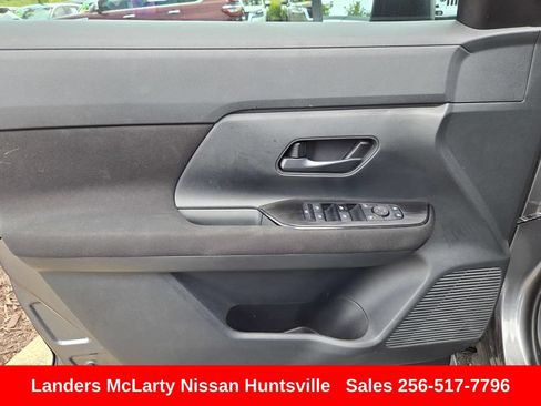 Used 2025 Nissan Kicks S AWD/4WD image 20