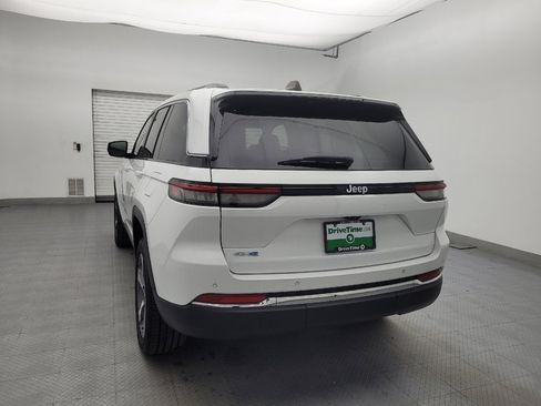 Used 2022 Jeep Grand Cherokee Limited 4xe image 6