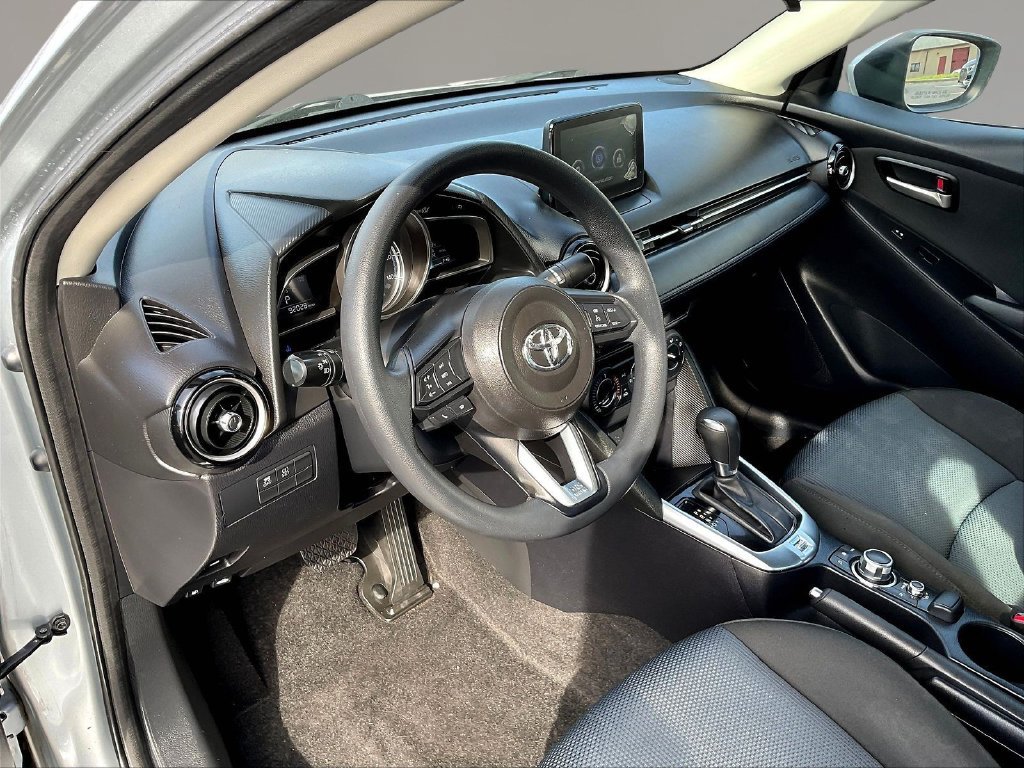 Used 2019 Toyota Yaris LE FWD image 16