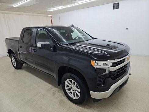 Used 2023 Chevrolet Silverado 1500 LT AWD/4WD image 30