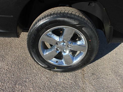 Used 2018 RAM 1500 Classic SLT image 60