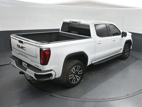 Used 2025 GMC Sierra 1500 AT4 w/ AT4 Premium Package AWD/4WD image 42