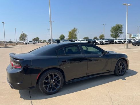 Used 2022 Dodge Charger R/T w/ Blacktop Package RWD image 5