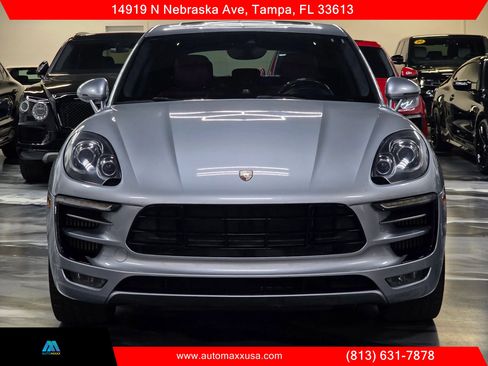 Used 2015 Porsche Macan Turbo image 3
