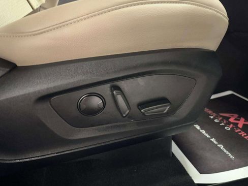 Used 2020 Ford Explorer XLT w/ Equipment Group 202A image 35