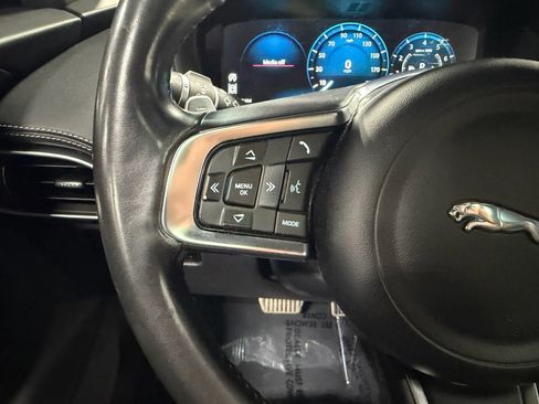Used 2018 Jaguar F-PACE R-Sport AWD/4WD image 15