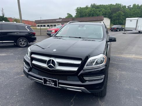 Used 2016 Mercedes-Benz GL 450 4MATIC image 2