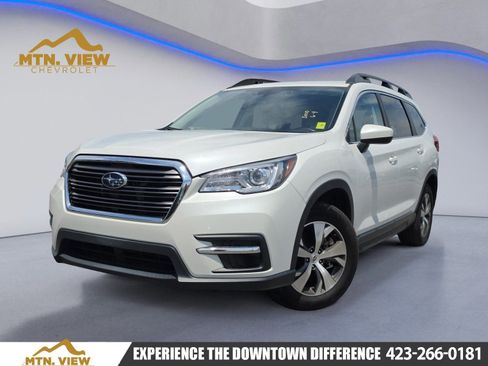 Used 2022 Subaru Ascent Premium w/ Convenience Package AWD/4WD image 1