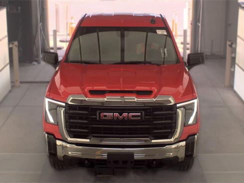 Used 2026 GMC Sierra 2500 Pro w/ Convenience Package AWD/4WD image 2