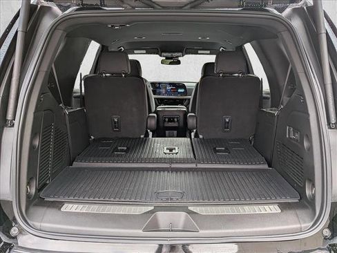 Used 2025 Chevrolet Tahoe Premier image 6