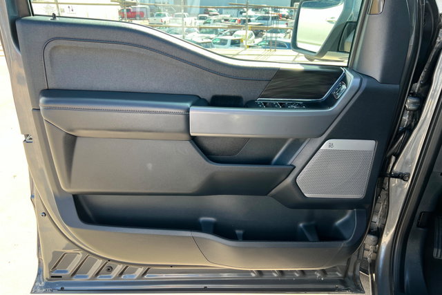Used 2025 Ford F150 Lariat AWD/4WD image 14