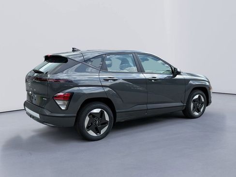 New 2025 Hyundai Kona SE FWD image 3