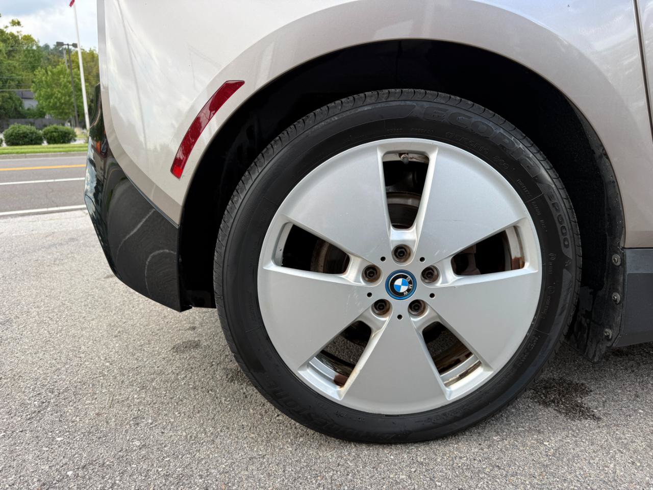 Used 2015 BMW i3 w/ Range Extender RWD image 39