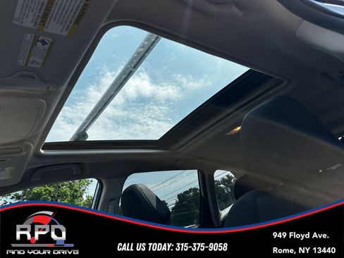 Used 2019 Subaru Forester Premium AWD/4WD image 14