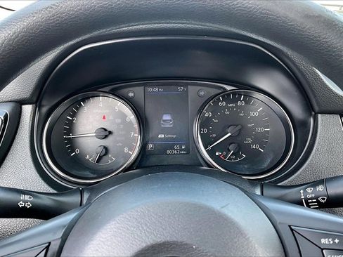 Used 2021 Nissan Rogue Sport S image 21