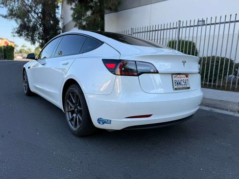 Used 2021 Tesla Model 3 Standard Range Plus RWD image 13