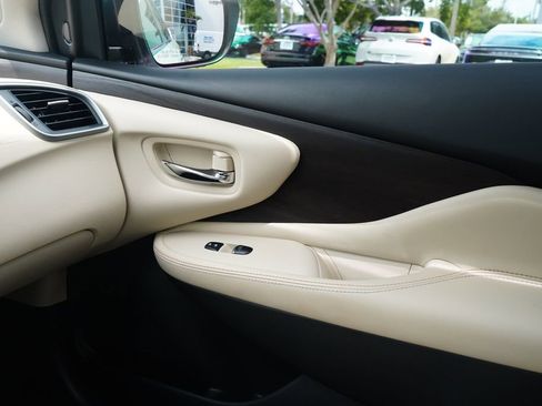 Used 2023 Nissan Murano Platinum w/ Cargo Package FWD image 23
