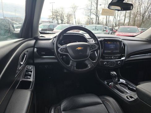 Used 2021 Chevrolet Traverse LT w/ LPO, Blackout Package image 21