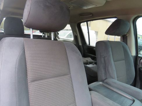 Used 2013 Nissan Armada SV image 18