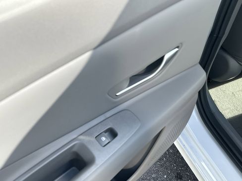 New 2026 Hyundai Elantra Sport FWD image 13