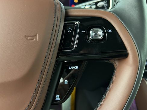 Used 2025 Lincoln Aviator Reserve w/ Equipment Group 201A image 19